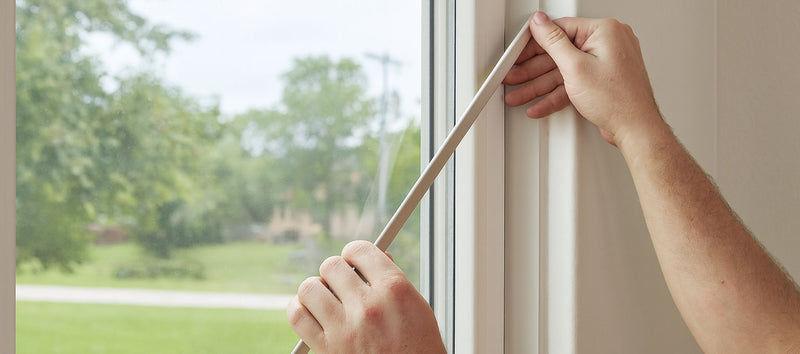WRS White Snap-In Vinyl Glazing Bead - 6 Ft Stick